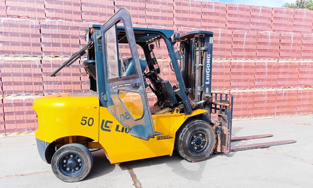 Отзыв о вилочном погрузчике LiuGong CPCD50 (5 тонн) на предприятии &quot;ВКЗ&quot;