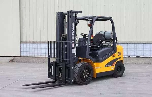 Газ-бензиновые вилочные погрузчики LiuGong в Нижнем Новгороде