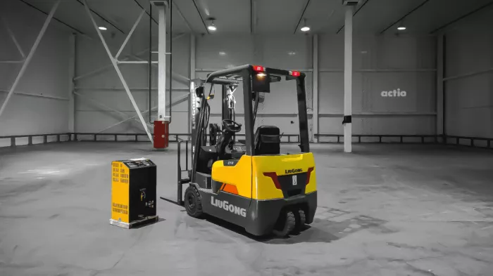 Вилочный электропогрузчик LiuGong CLGA16-T (1,6 тонн) в Химках