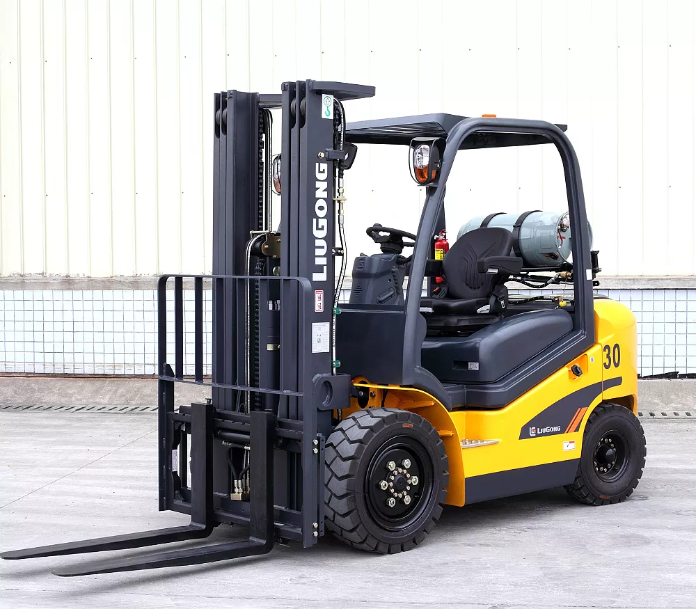 LiuGong CPCD30 LPG газ-бензиновый вилочный погрузчик (3 тонны) в Ставрополе