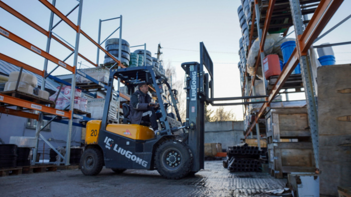 Вилочный погрузчик LiuGong CPCD20 Isuzu (2 тонны) в Санкт-Петербурге