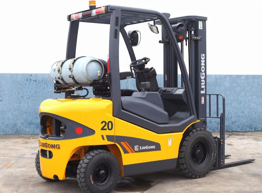 LiuGong CPCD20 LPG газ-бензиновый вилочный погрузчик (2 тонны) в Санкт-Петербурге