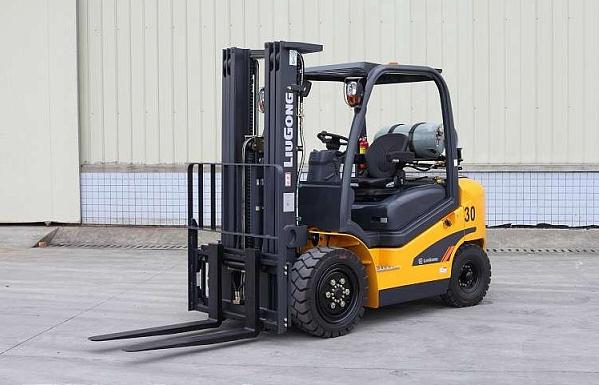 Газ-бензиновые вилочные погрузчики LiuGong в Казани