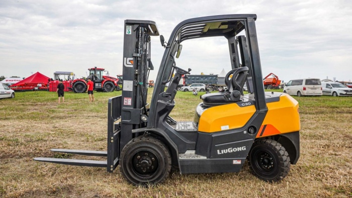 Дизельный вилочный погрузчик LiuGong CLG2030H в Казани