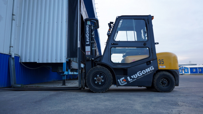 Вилочный погрузчик LiuGong CPCD35 Isuzu (3,5 тонны) в Санкт-Петербурге