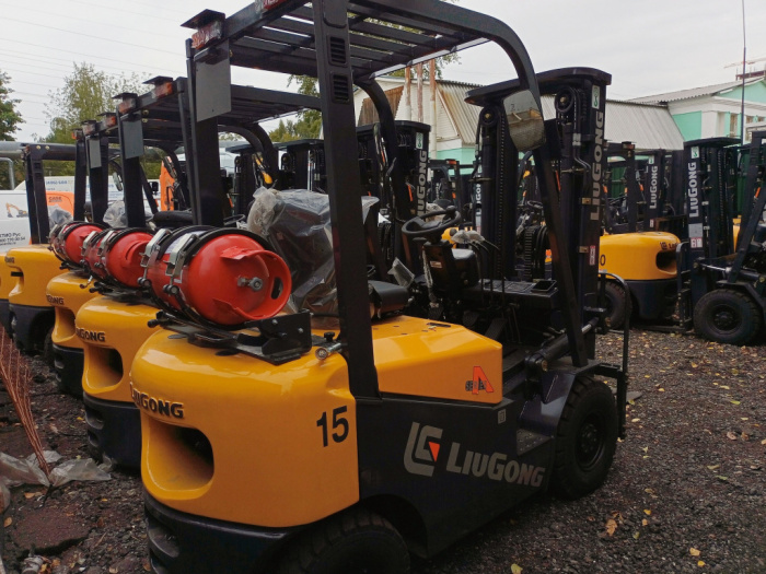 LiuGong CPCD15 LPG газ-бензиновый вилочный погрузчик (1,5 тонны) в Санкт-Петербурге