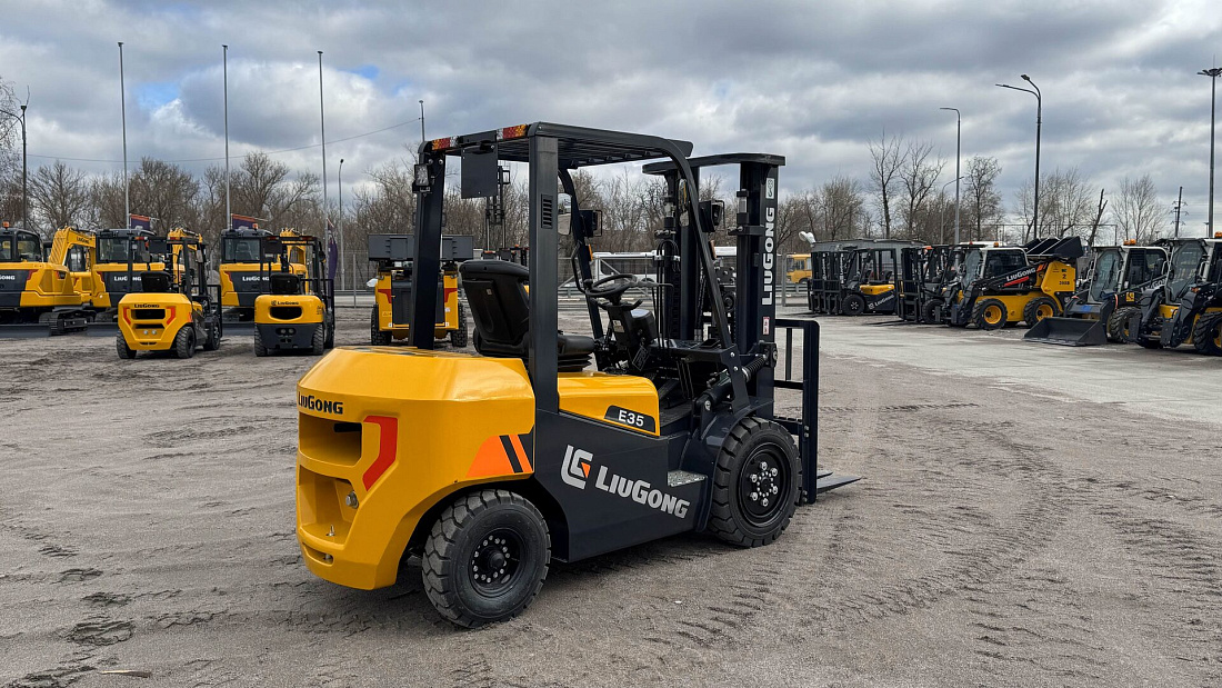 Вилочный автопогрузчик LiuGong CPCD35E Xinchai (3,5 тонны)