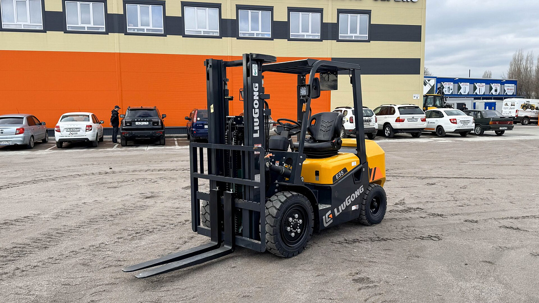 Вилочный автопогрузчик LiuGong CPCD35E Xinchai (3,5 тонны)