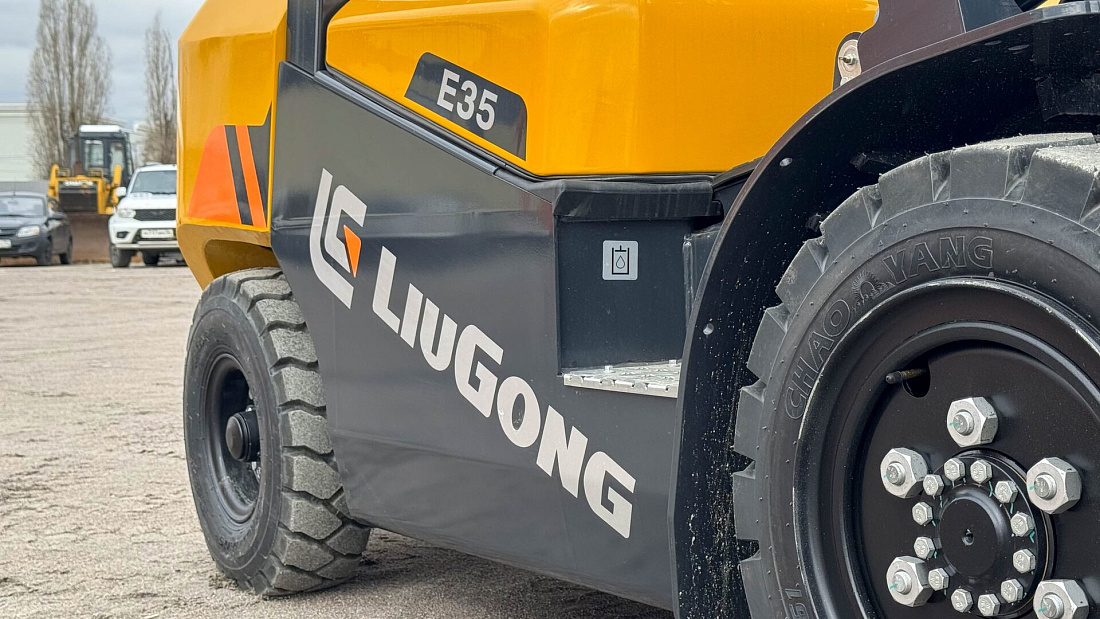 Вилочный автопогрузчик LiuGong CPCD35E Xinchai (3,5 тонны)